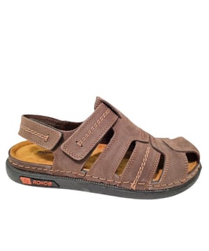 
De 6005 72 van Rohde is een echte blikvanger. De 6005 72 is uitgevoerd in de kleur Bruin. Bekijk ook onze overige collectie van Rohde op onze webshop!