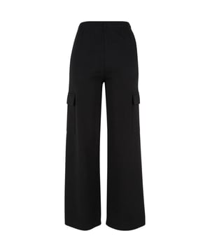 
70% Katoen, 30% Polyester. Stof: Gebreid, Badstof. Ontwerp: Eenvoudig. 280gsm. Stoftechnologie: Lichtgewicht. Easy-Care. Zakken: 2 zijzakken, 2 cargo zakken, klepsluiting. Pasvorm: Baggy. Waistline: Elastiek. Robuust.