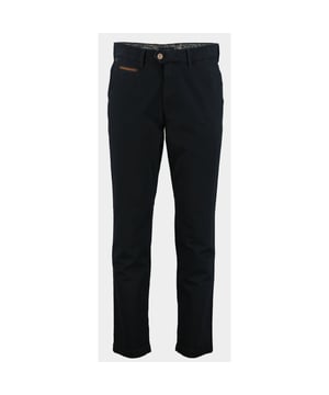 
Gardeur Katoenen Broek Blauw Hose Flatfront Modern Fit BENNY-3 418861/1069 met artikelcodeBENNY-3 418861/1069 .  van het materiaal 77% Biologisch Katoen / 20% Lyocell / 3% Elastaan. Extra specificaties: , , , , kleur Blauw.