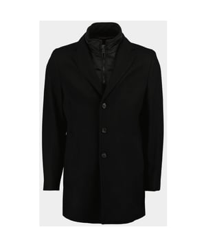 
Bos Wollen Jas Zwart Job Coat 24301JO07BO/990 black met artikelcode24301JO07BO/990 black .  van het materiaal 55% Wol / 39% Polyester / 6% Andere Vezels. Extra specificaties: , , , , kleur Zwart.