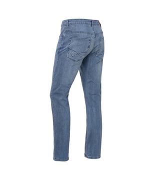 
<p>Heren jeans - Brams Paris - Danny - C91</p>
<p>Nette heren spijkerbroek van het merk Brams Paris. Brams Paris levert kwalitatief hoogwaardige heren broeken. Ervaar zelf het draagcomfort van deze jeans. De Jeans voor mannen past goed op je outfit in combinatie met een overhemd of een polo.</p>
<p>– Knoopsluiting met rits<br />
– Modieuze heren Jeans<br />
– Met 4 steekzakken<br />
– Achter 2 zakken<br />
– Materiaal is van hoogwaardig stretch katoen.<br />
– Normale pasvorm</p>
<p>-  Kleur: Mid Blue</p>