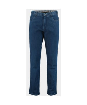 
Meyer Flatfront Jeans Blauw DUBAI Art.1-9465 3101946590/18 met artikelcode3101946590/18 .  van het materiaal 89% Katoen / 8% Polyester / 3% Elastaan. Extra specificaties: , , , , kleur Blauw.