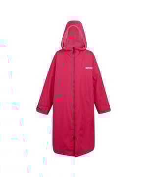
100% Polyester. Voering: Borg, Fleece. Stof: Hydrafort 5000. Ontwerp: Achterdruk, Logo, Tekst. Stof Technologie: DWR Finish, Waterdicht, Weerbestendig, Winddicht. Manchet: Verstelbaar, met treksluiting. Halslijn: Kapitein. Mouwtype: Met lange mouwen. Getapete naden. Eigenschappen van de kap: Gegroeid op de kap. Zakken: Binnen, 2 zijzakken, rits. Bevestiging: Volledige ritssluiting. S-M: 38 in. L-XL: 42 in.