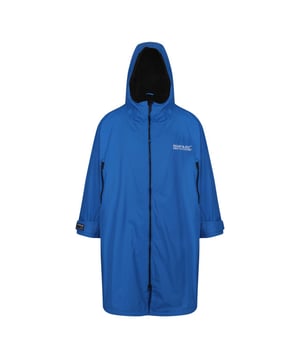 
100% Polyester. Voering: Borg, Fleece. Stof: Hydrafort 5000. Ontwerp: Achterdruk, Logo, Tekst. Stof Technologie: DWR Finish, Waterdicht, Weerbestendig, Winddicht. Manchet: Verstelbaar, met treksluiting. Halslijn: Kapitein. Mouwtype: Met lange mouwen. Getapete naden. Eigenschappen van de kap: Gegroeid op de kap. Zakken: Binnen, 2 zijzakken, rits. Bevestiging: Volledige ritssluiting. S-M: 38 in. L-XL: 42 in.