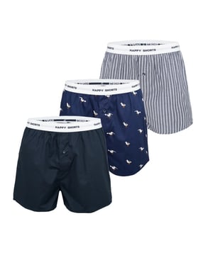 
Happy Shorts set van 3 wijde boxershorts met elastische waistband. De onderbroeken hebben een losse pasvorm voorzien van gulp met knoopsluiting.