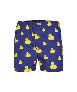 
De wijde boxershorts van Happy Shorts kenmerken zich door kleurrijke en vrolijke dessins, een comfortabele en wijde snit en een ingenaaide jersey inleg, die ervoor zorgt dat alles op de juiste plek zit en prettig draagt.