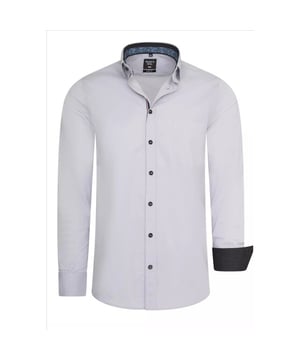 
<p>Grijs effen heren overhemd van het Merk Rusty Neal. Deze Italiaanse overhemden hebben een zakelijke uitstraling, maar zijn ook zeer geschikt als vrijetijdskleding. De Moda Italia blouse voor mannen heeft een blauw met witte stippen motief in de kraag. Tevens zijn de knopen zwart transparant uitgevoerd.</p>
<p>Materiaal: 97% katoen, 3% Lycra<br />Pasvorm: Normal fit</p>
<p>Kleur: Grijs</p>
<p>Wasadvies: stomen is het beste. De meeste wasautomaten bezitten deze functie.<br />Wil je machinewassen, dan op 30 graden en binnenstebuiten.<br />De maat tabel is uitgevoerd in centimeters. Houdt 2-3 centimeter extra ruimte aan.<br />Heb je een grote maat en is deze niet voorradig? Van vrijwel alle overhemden kunnen we ook tot 6 of 7 XL leveren.<br />Je kan ons daarover mailen of whatsappen.</p>
<p><!-- wp:paragraph --></p>
<p><!-- /wp:paragraph --></p>