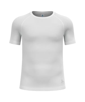 
Het ODLO Performance Light Eco T-shirt met korte mouwen is gemaakt van performance materiaal met 72% gerecycled polyester. Dit is een multifunctionele basis waarmee je het hele jaar door je dag goed begint.  Yoga, hikes, wandelingen, het dagelijks leven en meer. Dit T-shirt is naadloos voor extra comfort en is speciaal gevormd naar je lichaam voor een betere pasvorm en extra ademend vermogen. Daarnaast is het shirt behandeld met ZeroScent, een bio-based anti-microbiële afwerking die geurtjes en de ophoping van bacteriën beperkt. Het ideale shirt voor fantastische momenten binnen en buiten. Verkrijgbaar in vier kleuren.