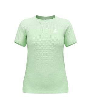 
Het ODLO Essentials naadloze hardloopshirt met lange mouwen is licht, comfortabel en voert vocht af. Een slim ontworpen musthave voor hardlopen in koud weer. Het shirt is uitgerust met naadloze technologie voor ultiem comfort en slim geplaatste mesh zones voor een uitstekend ademend vermogen. Dankzij de reflecterende details ben je goed zichtbaar in het donker. Daarnaast is dit performance item behandeld met ZeroScent, een bio-based anti-microbiële afwerking die geurtjes beperkt, zelfs na heel veel kilometers en trainingen.