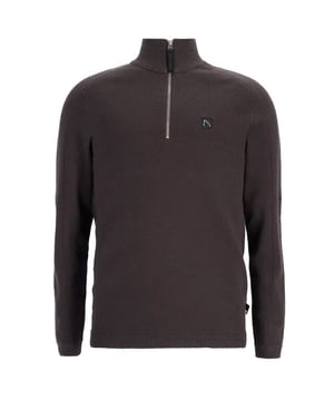 
De Oscar half zip van chasin' is een warme, donkerbruine gebreide trui die moeiteloos een nette uitstraling geeft. Het zachte, glad aanvoelende garen van polyester, viscose en polyamide voelt prettig op de huid en geeft de trui een subtiele glans terwijl de halve rits en de boord aan de hals zorgen voor een afgeronde, verzorgde look.Het rechte, normale model sluit niet te strak aan en laat zich makkelijk combineren met zowel een overhemd als een casual broek, zodat je de pasvorm echt beleeft tijdens het dragen. Dankzij de doordachte mix van materialen behoudt de trui zijn vorm en warmte; je steekt hem gerust aan op momenten waarop je stijl en comfort wilt combineren. Een tijdloze keuze die je outfit net dat beetje extra geeft en je met vertrouwen de dag in laat gaan.
