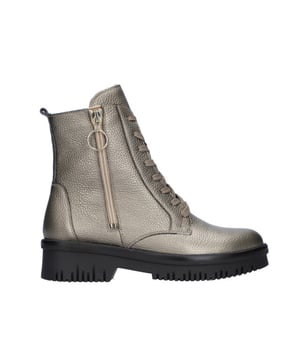 
Zool: Rubber, Uitneembaar voetbed: Ja, Model: H-Alea, Hakhoogte: Beige, Serienummer: 271.40.084, Wijdtemaat: H, Wijdtemaat omschrijving: H
