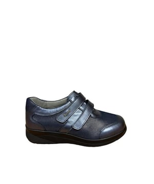 
De 6054 361009 van Stuppy is een echte blikvanger. De 6054 361009 is uitgevoerd in de kleur Blauw. Bekijk ook onze overige collectie van Stuppy op onze webshop!
