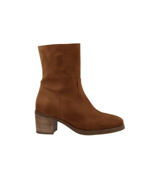 
Artikel A8477 A91  in de kleur road jacinto shop je gemakkelijk en snel op onze webshop. Bekijk de gehele collectie van AQA Shoes online