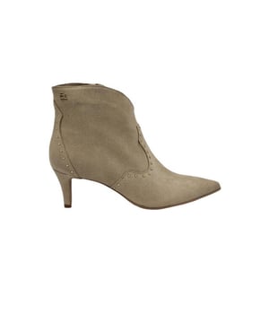 
De G-SEM-2 beige-2 van Babouche is een echte blikvanger. De G-SEM-2 beige-2 is uitgevoerd in de kleur BEIGE 2. Bekijk ook onze overige collectie van Babouche op onze webshop!