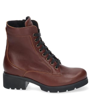 
De 9785 908 Wijdte K 0771-brandy van Durea is een echte blikvanger. De 9785 908 Wijdte K 0771-brandy is uitgevoerd in de kleur 0771 Brandy. Bekijk ook onze overige collectie van Durea op onze webshop!