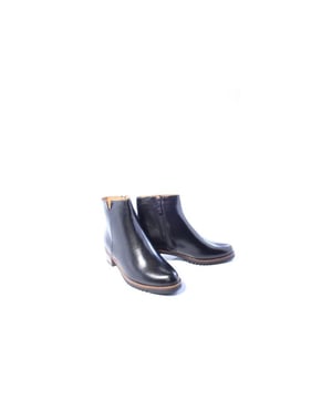 
Merk: Everybody, Model: Enkellaars, Materiaal: Leer, Hakhoogte: 3 cm, Kleur: Zwart