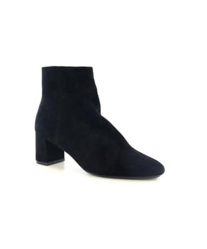 
De Nola nero van Freeflex is een echte blikvanger. De Nola nero is uitgevoerd in de kleur Nero. Bekijk ook onze overige collectie van Freeflex op onze webshop!