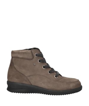 
De 2243 parsenn 711371 van Finn Comfort is een echte blikvanger. De 2243 parsenn 711371 is uitgevoerd in de kleur grijs. Bekijk ook onze overige collectie van Finn Comfort op onze webshop!