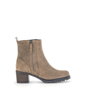 
Artikel 32.802 34  in de kleur farro (micro) shop je gemakkelijk en snel op onze webshop. Bekijk de gehele collectie van Gabor online