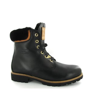 Nu in de sale: dit Panama Jack item voor een zeer lage uitverkoopprijs in onze Panama Jack outlet!
Halfhoge veterschoenen van het topmerk Panama Jack. Dit model heeft een warme binnenvoering en een uitneembaar voetbed. Deze stoere booties van Panama Jack, artikel Panama 03 Igloo Travelling, bestel je gemakkelijk in onze webshop.