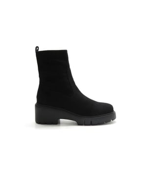 
De Jofo F23 BS blk-bsde_dp van Unisa is een echte blikvanger. De Jofo F23 BS blk-bsde_dp is uitgevoerd in de kleur black. Bekijk ook onze overige collectie van Unisa op onze webshop!