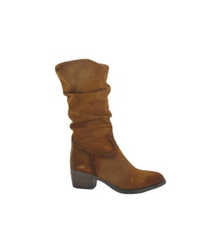 
De A8485 a37 van AQA Shoes is een echte blikvanger. De A8485 a37 is uitgevoerd in de kleur COGNAC. Bekijk ook onze overige collectie van AQA Shoes op onze webshop!