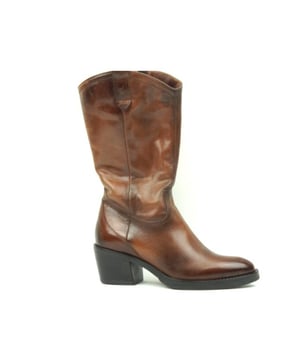 
De T82301-101M 6205 van Mjus is een echte blikvanger. De T82301-101M 6205 is uitgevoerd in de kleur COGNAC. Bekijk ook onze overige collectie van Mjus op onze webshop!