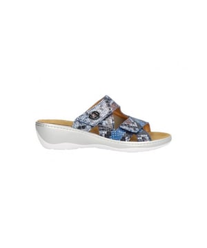 Dit hippe artikel van Q-Fit vind je nu in de sale op V&D in de Q-Fit outlet!
De malta 42401028 van qfit is een echte blikvanger. De malta 42401028 is uitgevoerd in de kleur BLAUW. Bekijk ook onze overige collectie van qfit op onze webshop!