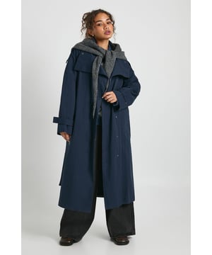 Wrap up in the latest coats and jackets and get out-there with your outerwearBreathe life into your new season layering with the latest coats and jackets from boohoo. Supersize your silhouette in a padded jacket, stick to sporty styling with a bomber, or protect yourself from the elements in a plastic raincoat. For a more luxe layering piece, faux fur coats come in fondant shades and longline duster coats give your look an androgynous edge.