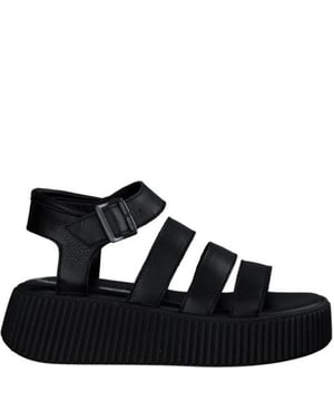 
Artikel 1-28017-42 001  in de kleur black shop je gemakkelijk en snel op onze webshop. Bekijk de gehele collectie van Tamaris online