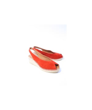 
Merk: Viguera, Model: Espadrilles, Materiaal: Suede, Hakhoogte: 4 cm, Kleur: Rood