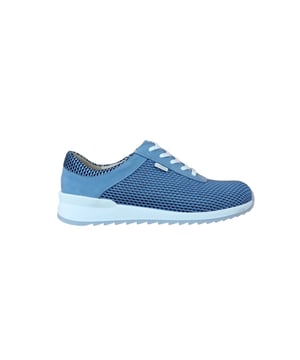 
De Cerritos 902740 van Finn Comfort is een echte blikvanger. De Cerritos 902740 is uitgevoerd in de kleur licht blauw. Bekijk ook onze overige collectie van Finn Comfort op onze webshop!