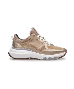 Dit item van Floris van Bommel vind je nu in de uitverkoop in onze Floris van Bommel outlet!
Floris van Bommel Women in onze webshop. Fantastisch afgewerkte sneakers van het topmerk Floris van Bommel Dit model maakt je outfit helemaal compleet. Doordat het voetbed uitneembaar is, kunnen ook eigen inlegzolen gedragen worden. Deze veterschoenen van Floris van Bommel artikel SFW-10111 91-01 in de kleur Gold shop je gemakkelijk en snel in onze webshop.