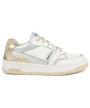 
De Megeve white-platino van Iqônic is een echte blikvanger. De Megeve white-platino is uitgevoerd in de kleur White / Platino. Bekijk ook onze overige collectie van Iqônic op onze webshop!