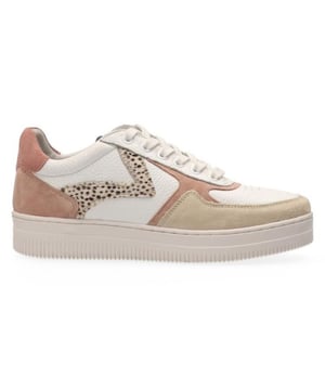 Nu in onze Damesschoenen Sale outlet; deze topper uit de collectie van Maruti. Op V&D is het altijd Maruti sale en elke dag nieuw aanbod van Maruti.
Maruti Footwear in onze webshop. Sneakers van het topmerk Maruti. Dit model heeft een uitneembaar voetbed, hierdoor kunnen ook eigen inlegzolen gedragen worden. Deze schoenen van Maruti, artikel Momo, bestel je gemakkelijk in onze webshop.