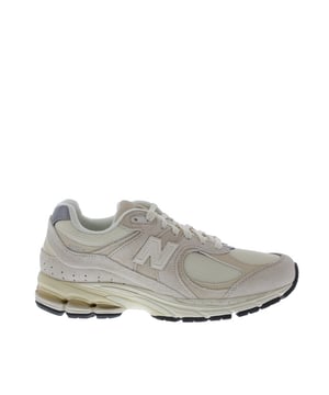 
New Balance in de kleur Taupe en maat 37+ Bestel nu voor € 150.00 EUR