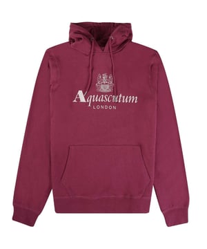 100% Baumwolle. Stoff: Fleece. Design: Logo, Bedruckt. Kapuzenmerkmale: Mit Kordelzug, Aufgenäht. Saum: Rippbündchen. Ausschnitt: Mit Kapuze. Ärmeltorso: Langarm. Bündchen: Rippbündchen. Taschen: 1 Kängurutasche. Verschluss: Pullover. S: 36 cm. M: 38 cm.
