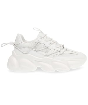 
De Steve Madden Spectator White dames sneaker biedt een strakke, eigentijdse uitstraling met een klassieke witte kleur. Deze sneaker combineert sportieve stijl met een verfijnde afwerking, waardoor hij perfect is voor zowel casual als geklede looks. Het comfortabele ontwerp en de hoogwaardige materialen zorgen voor langdurig draagcomfort. Voeg de Steve Madden Spectator White toe aan je collectie voor een veelzijdige en tijdloze sneaker die je outfit een frisse, moderne twist geeft.
