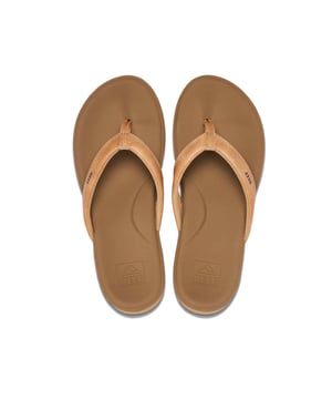 Tussen onze Damesschoenen Sale vind je nu dit prachtige item uit de nieuwe collectie van Reef. Steel de show bij elke gelegenheid!
Reef Slippers Cushion Cloud CJ0233 Bruin. Voor 23.59uur besteld, morgen geleverd.