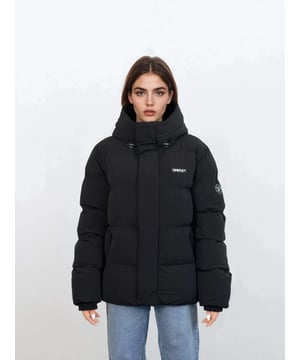 Die Damenjacke bringt stilvolle Lässigkeit in deinen Alltag und überzeugt durch seinen urbanen Look. Ein Must-have für deine Garderobe: Diese Jacke bringt frischen Wind in deinen Kleiderschrank.