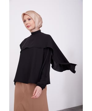 Armine, een merk dat opvalt door haar elegante design en hoogwaardige afwerking, biedt speciale collecties die de stijl van elke vrouw weerspiegelen. De producten van Armine combineren elegantie en comfort en zijn ontworpen volgens de behoeften van de moderne vrouw. De producten bieden een lange levensduur dankzij de selectie van hoogwaardige stoffen en zorgvuldige stiksels en passen zich aan elke stijl aan dankzij het brede scala aan kleuren en modellen. Door klassieke en moderne kledinglijnen te combineren, biedt Armine u de mogelijkheid om uw elegantie te completeren in het dagelijkse leven, het zakenleven of op speciale uitnodigingen. Elk Armine kledingstuk benadrukt zowel esthetiek als functionaliteit door mode te interpreteren met een tijdloos begrip.