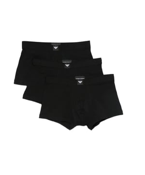 Boxer Emporio Armani Pack x3 signature GA Homme Noir Coton. Authentique Vetement de la marque Emporio Armani - design streetwear/sportswear de Emporio Armani - Emporio Armani pour Homme fashion, parfait pour la vie de tous les jours - Boxer Emporio Armani de couleur Noir s'associe parfaitement avec le reste de votre dressing - matiere Coton confortable -   classic - Pack x3 signature GA -