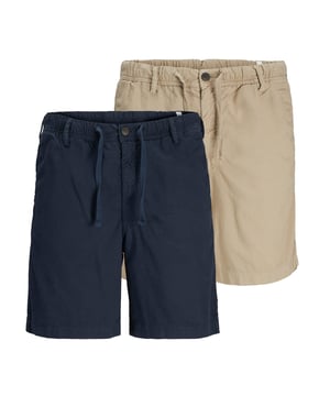 Bermudashort für Herren von der Marke JACK&JONES. Kurze Basic Hosen im praktischen 2er Pack mit Kordelzug und Knopfverschluss.