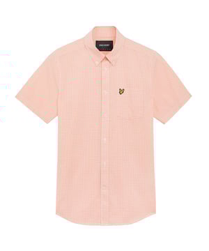 Slim fit overhemd met korte mouwen en ruitmotief in Goalie Pink/Wit. Dit herenshirt is ontworpen voor comfort en veelzijdigheid en heeft een verfijnd silhouet en doordachte details. Gemaakt van een mix van materialen voor dagelijks gebruik en gemakkelijke laagjes.