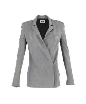 VINTAGE, RRP AS NEW
Look your dapper best with this Acne Studios  blazer. Team this grey-colored creation with trousers, a simple shirt, and leather shoes. Finely tailored in a high quality viscose blend fabric, this blazer is a must-have. It is fabulously designed with long sleeves and notched lapels.
Acne Studios Double-Breasted Notched Lapel Blazer in Grey Viscose
Condition: Good
Sign of wear: line marks on exterior, discoloration on the inside collar
Color: grey
Material: Cellulose fibre | Viscose
Size: EU36/UK8/US4/IT40/S
SKU: 228352