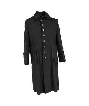 VINTAGE, RRP AS NEW

Dolce & Gabbana Overcoat in Black Wool
Condition: Excellent
Signs of wear: No retail tag but Brand tag on., No visible sign of wear., 
Packaging: None
Color: black
Material: Wool
Size: IT | 36
Measurements: Length: 1200; Chest: 500
SKU: MRPPUGBCL490661M