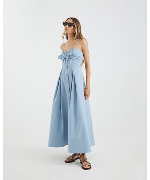 Sweetheart neckline, Sleeveless, Adjustable straps, Bow detail, Elasticated back, Button fastening, Midi length