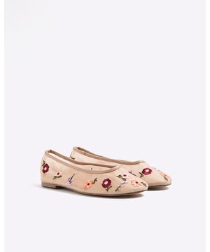 Flat shoes, Round toe, Mesh fabric, Floral embroidery, Slip on