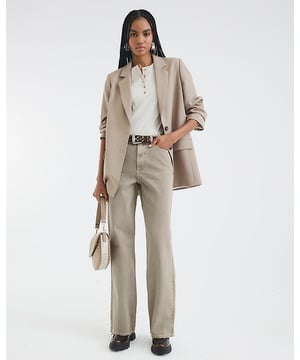 Denim fabric, Straight leg, Belt loops, Classic 5 pocket styling, Badge detail, Zip and button fastening