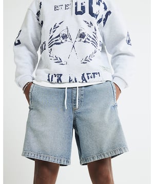 Regular fit, Denim fabric, Pull on, Front and back slip pockets, Elasticated drawstring waist